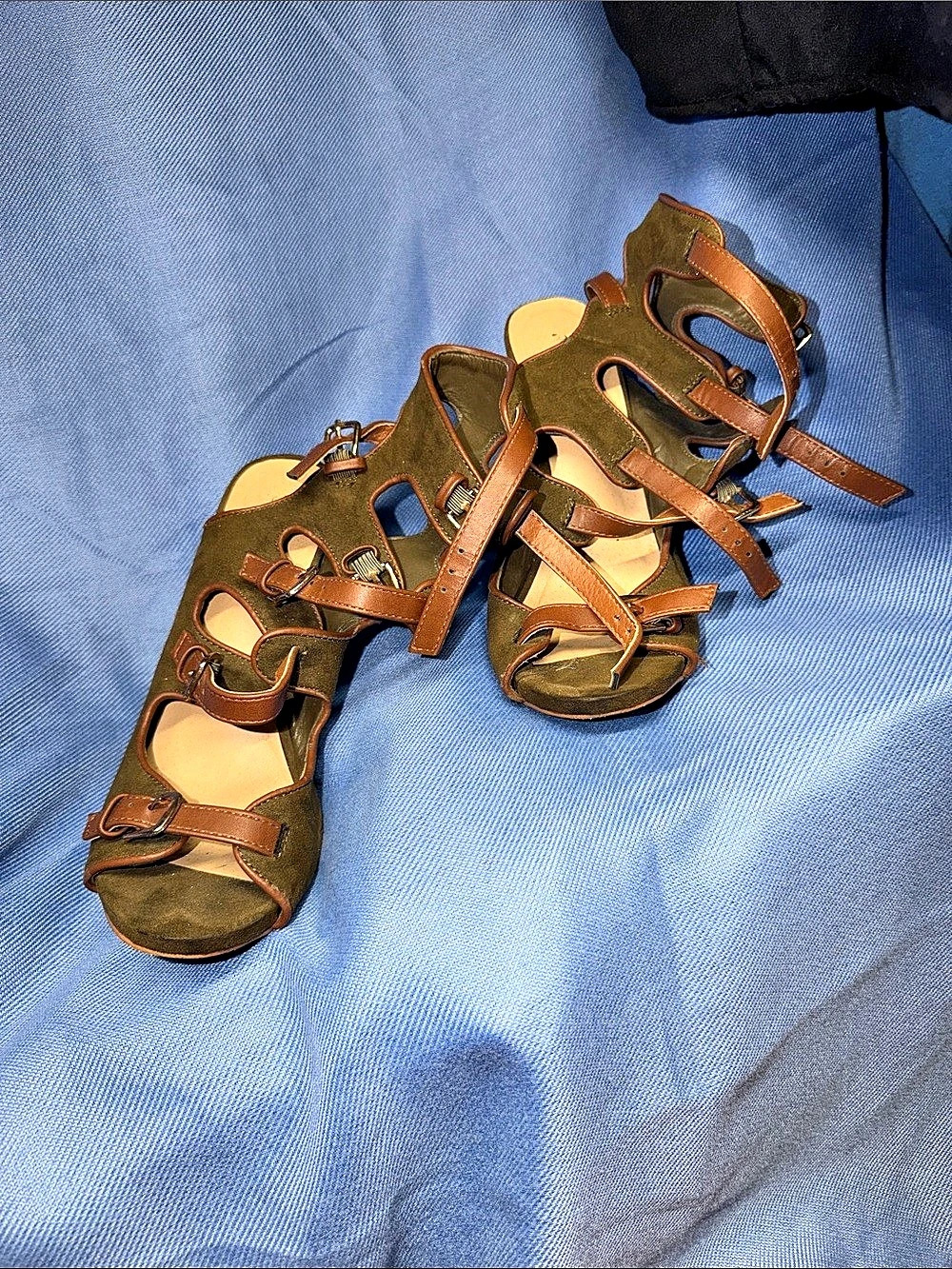 ShoeDazzle Rosselyn Brown Strappy Heels US 7.5 / EU 38